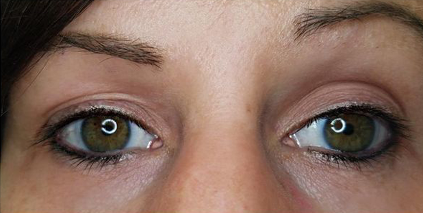 Girls eyes with lash extensions