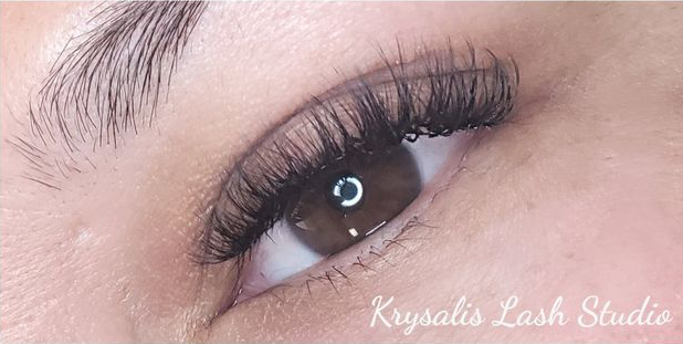 Eye with full lash extensions